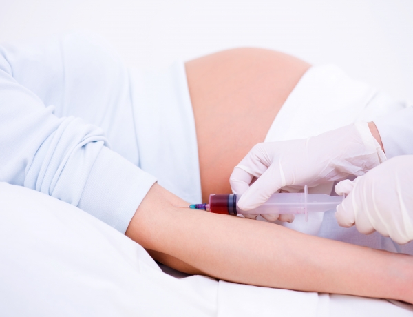ตรวจคัดกรองโครโมโซม หาความผิดปกติของทารกในครรภ์ จากเลือดแม่